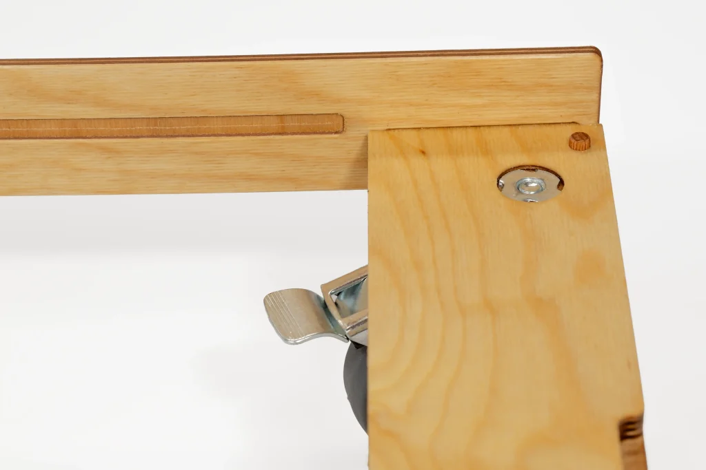 Detailaufnahme Befestigung der FridayBOX auf dem Trolley